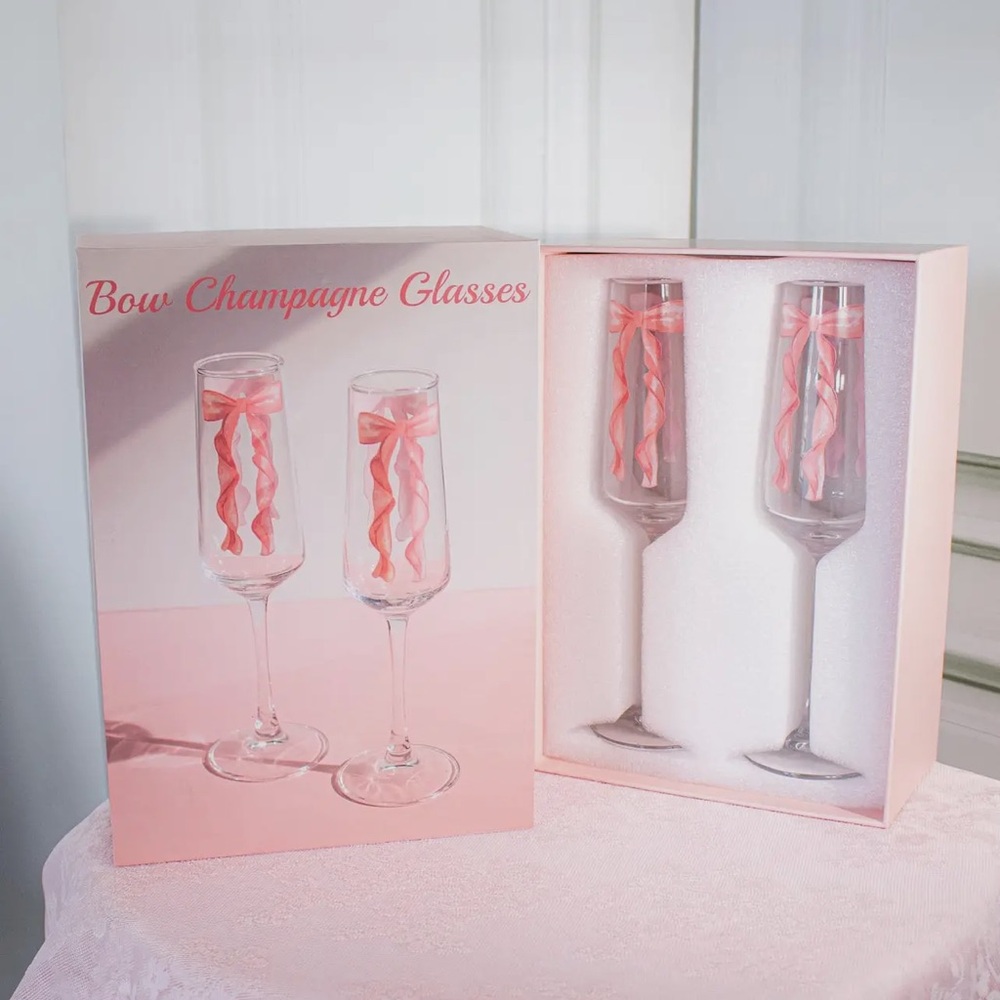 (2) Champagne Cheers.